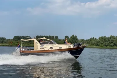 1996 Apreamare Smeraldo 9 Cabinato