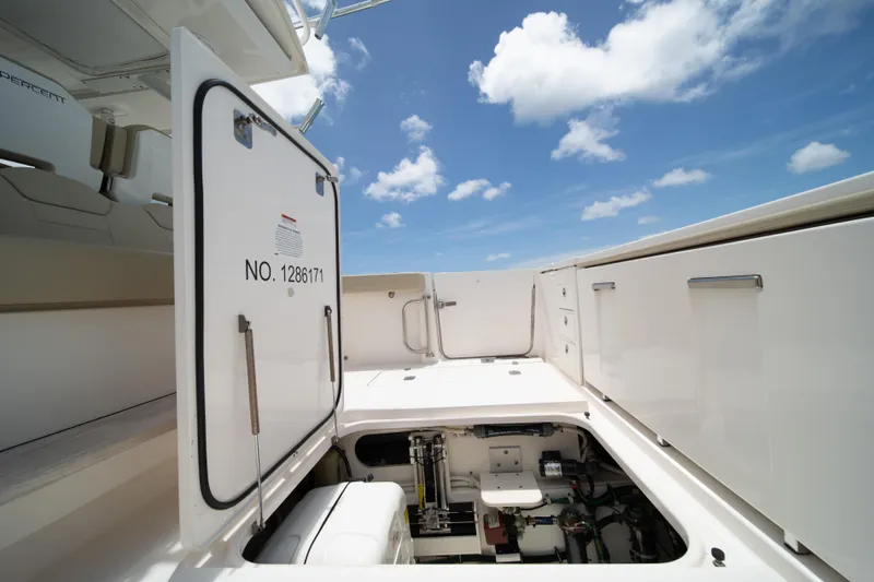 100 Percent Yacht Photos Pics 