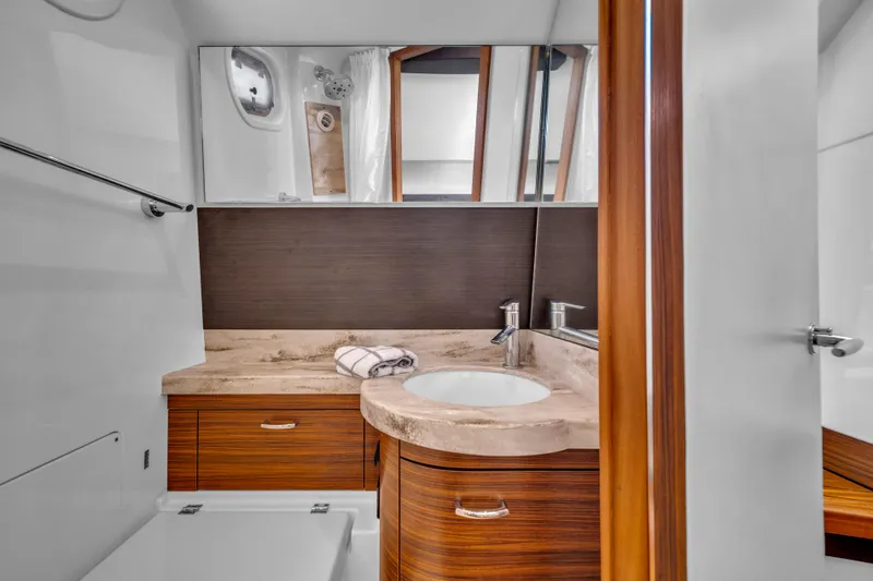 100 Percent Yacht Photos Pics 