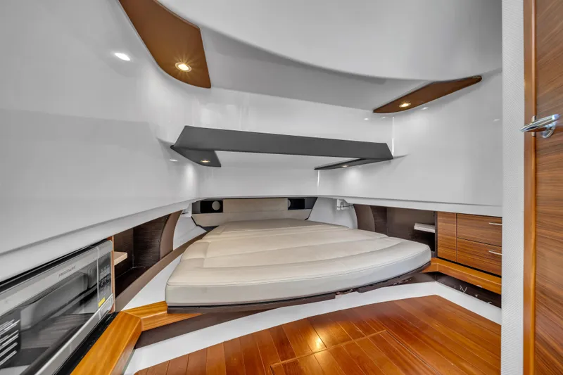 100 Percent Yacht Photos Pics 