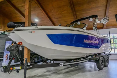 MasterCraft XT22