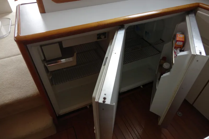 Western Belle Yacht Photos Pics 