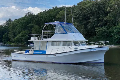 2002 Magna Marine 45 Flybridge