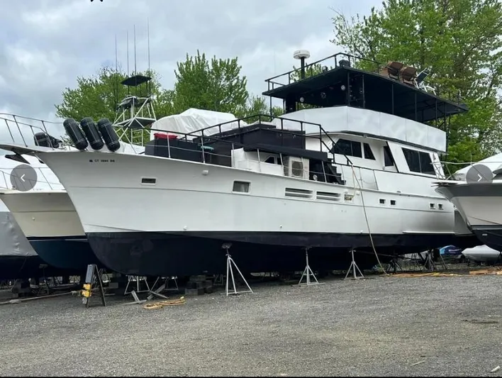 Buku Yacht Photos Pics 