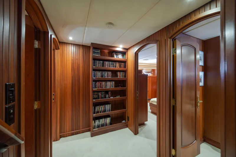 Ocean Pearl Yacht Photos Pics 