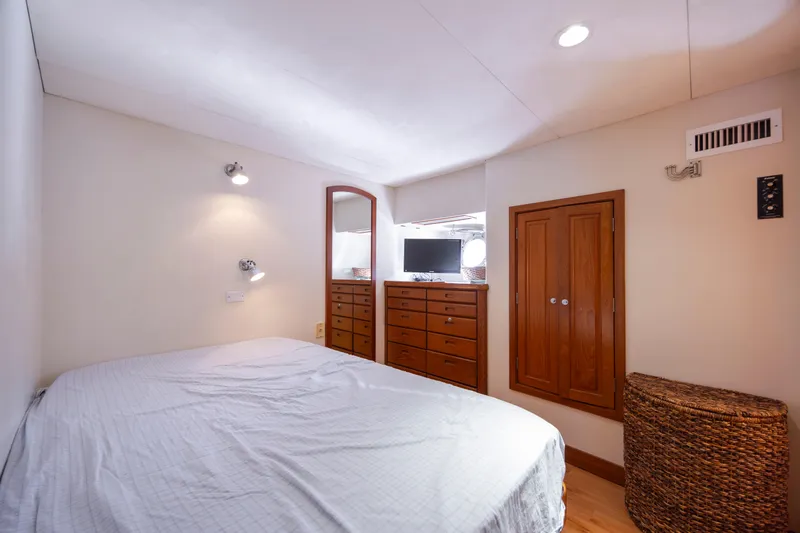 Ocean Pearl Yacht Photos Pics 