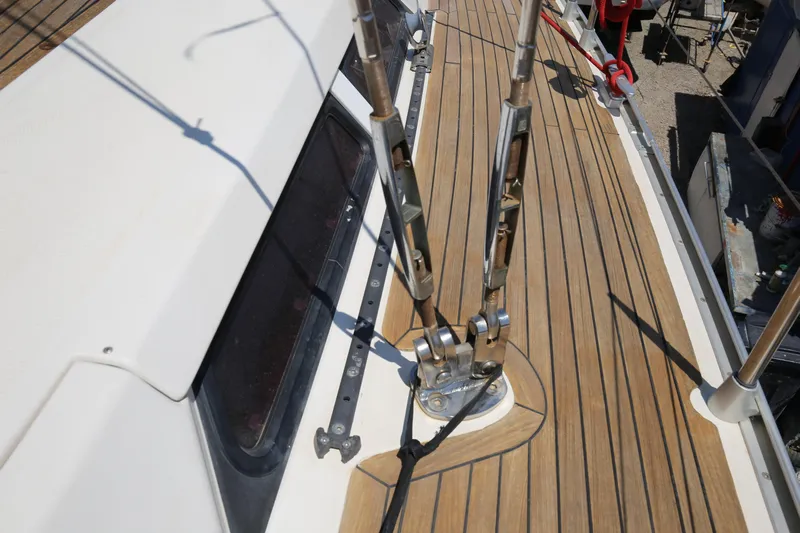  Yacht Photos Pics Deck of 2007 Hanse 430e sailboat with teak finish and rigging details.