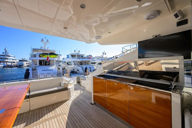 Joint Credit II Yacht Photos Pics Princess 72 Joint Credit II - Exterior Aft Deck