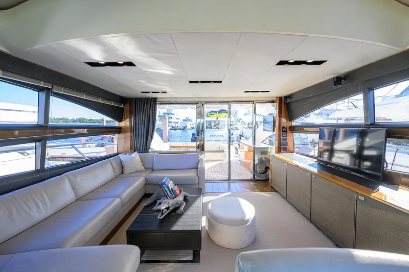 Joint Credit II Yacht Photos Pics Princess 72 Joint Credit II - Interior Salon