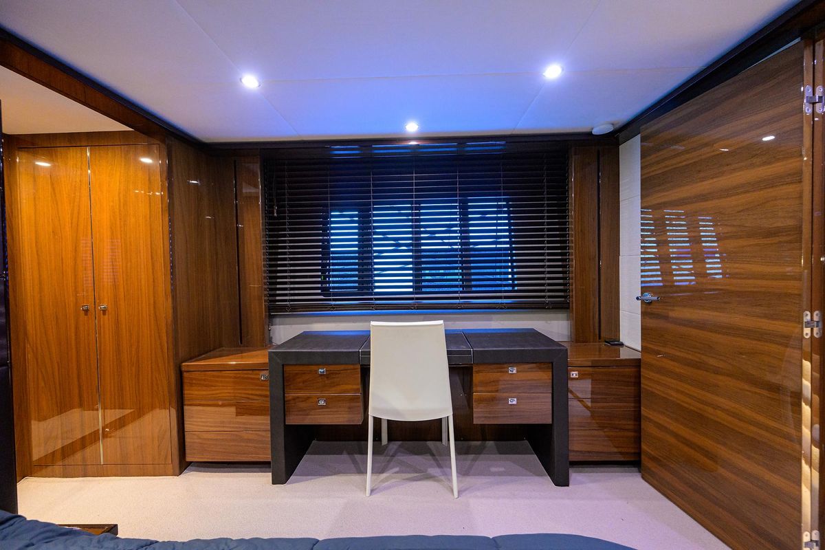 2013 Princess 72 
