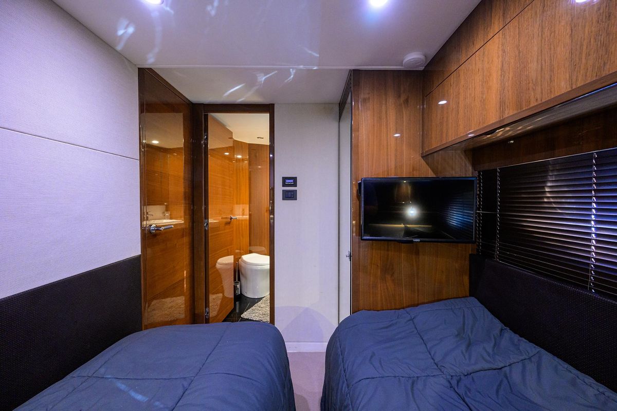 2013 Princess 72 