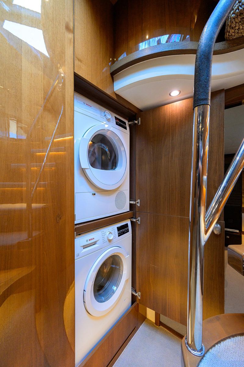 2013 Princess 72 