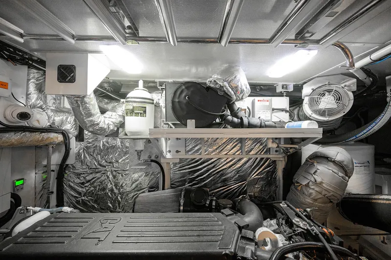 Joint Credit II Yacht Photos Pics Princess 72 Joint Credit II - Engine Room