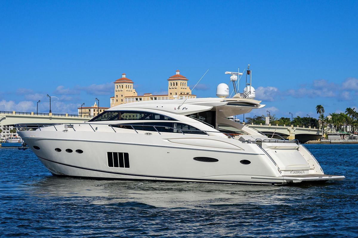 2013 Princess 72 