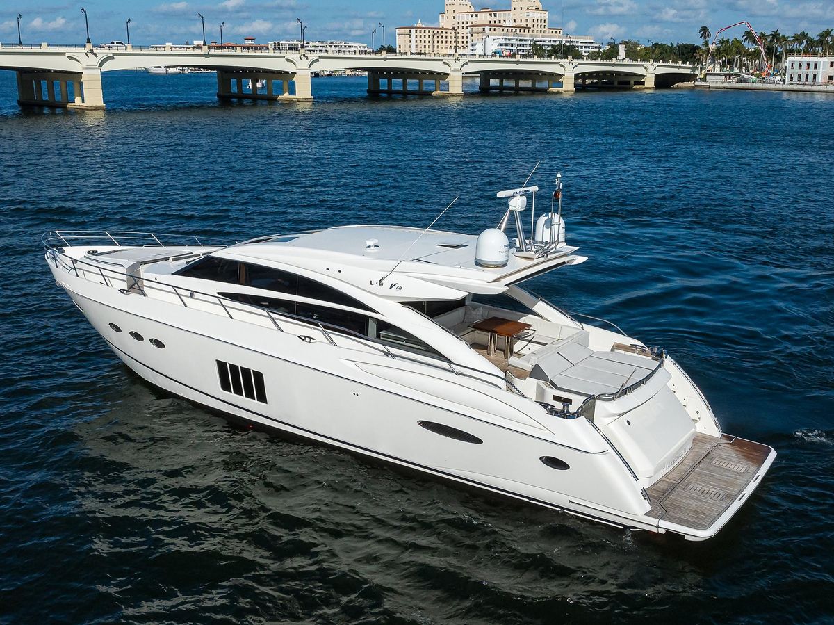 2013 Princess 72 