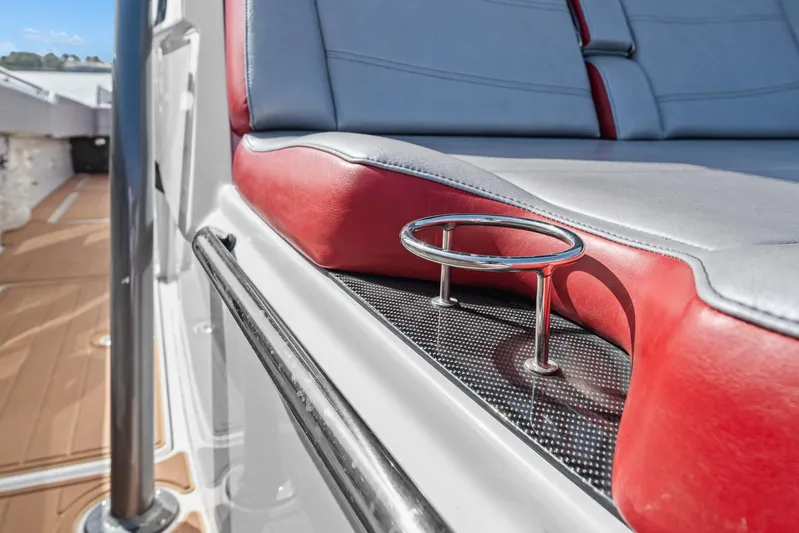  Yacht Photos Pics 2021 Nortech - Forward seating/cup holder