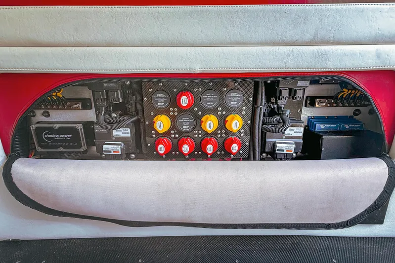  Yacht Photos Pics 2021 Nortech - switches