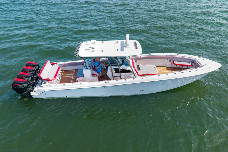  Yacht Photos Pics 2021 Nortech - Exterior profile on the water