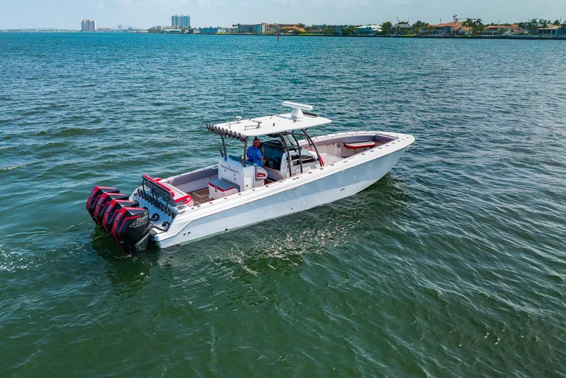  Yacht Photos Pics 2021 Nortech - Exterior profile on the water