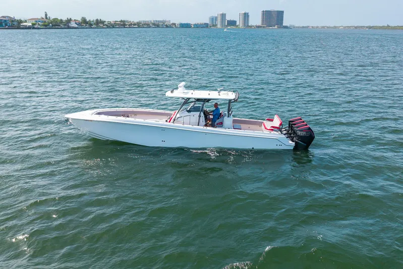  Yacht Photos Pics 2021 Nortech - Exterior profile on the water