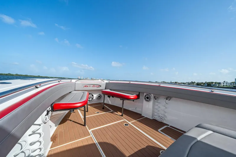  Yacht Photos Pics 2021 Nortech - Forward seating/bow