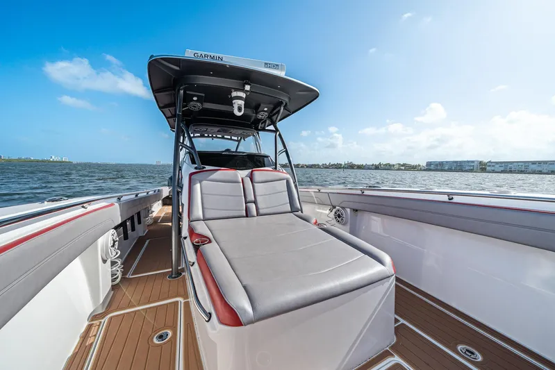  Yacht Photos Pics 2021 Nortech - Forward seating