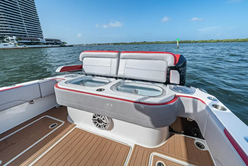  Yacht Photos Pics 2021 Nortech - Aft