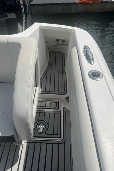 2014 Intrepid 327 Center Console