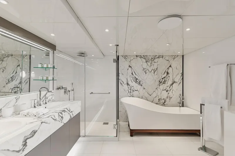 Chakra Yacht Photos Pics B-deck master bathroom