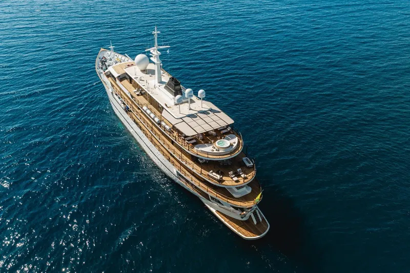 Chakra Yacht Photos Pics Luxurious 1998 Devonport Conversion yacht cruising on open sea.