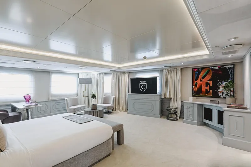 Chakra Yacht Photos Pics A-deck VIP suite