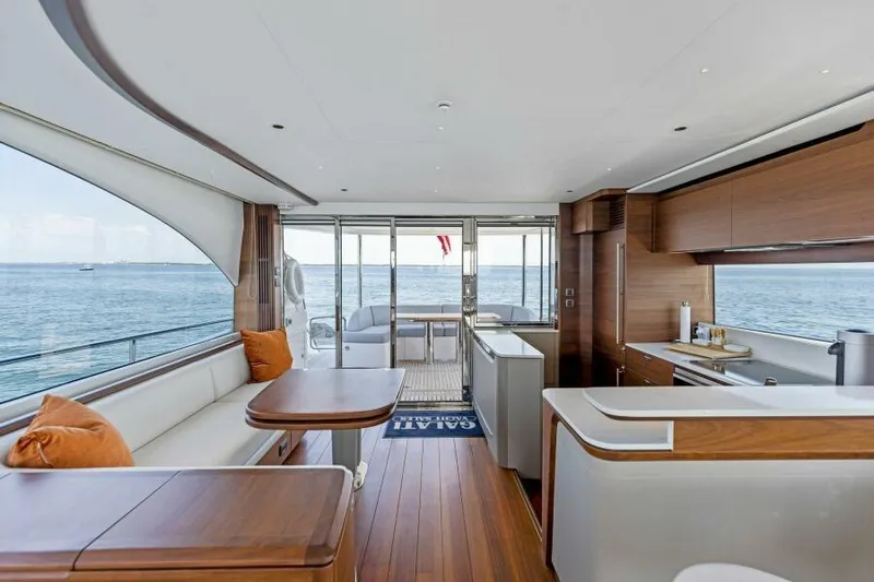 Princess Rose III Yacht Photos Pics Dinette