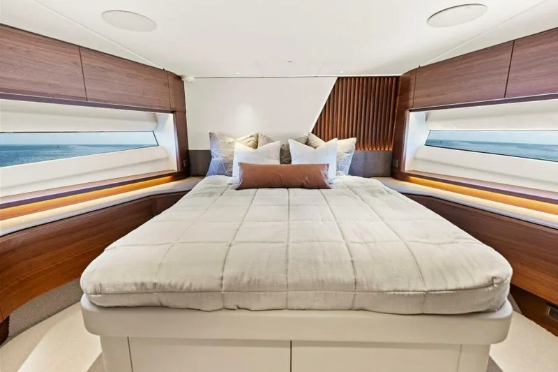 Princess Rose III Yacht Photos Pics VIP Stateroom