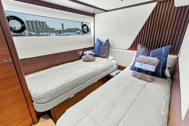 Princess Rose III Yacht Photos Pics Guest Stateroom - Port