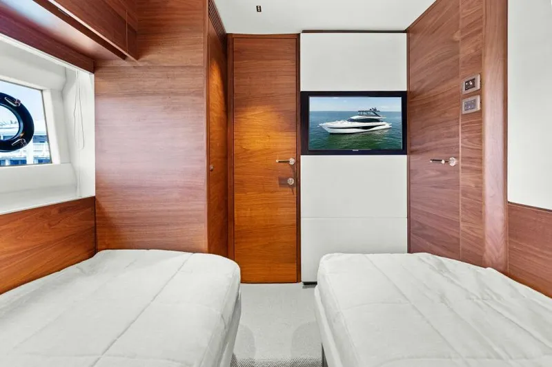 Princess Rose III Yacht Photos Pics Guest Stateroom - Starboard