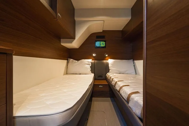 Princess Rose III Yacht Photos Pics Crew Cabin