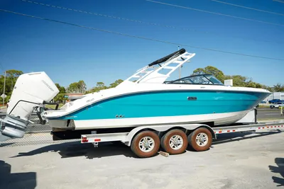 Sea Ray SDX 270 Outboard