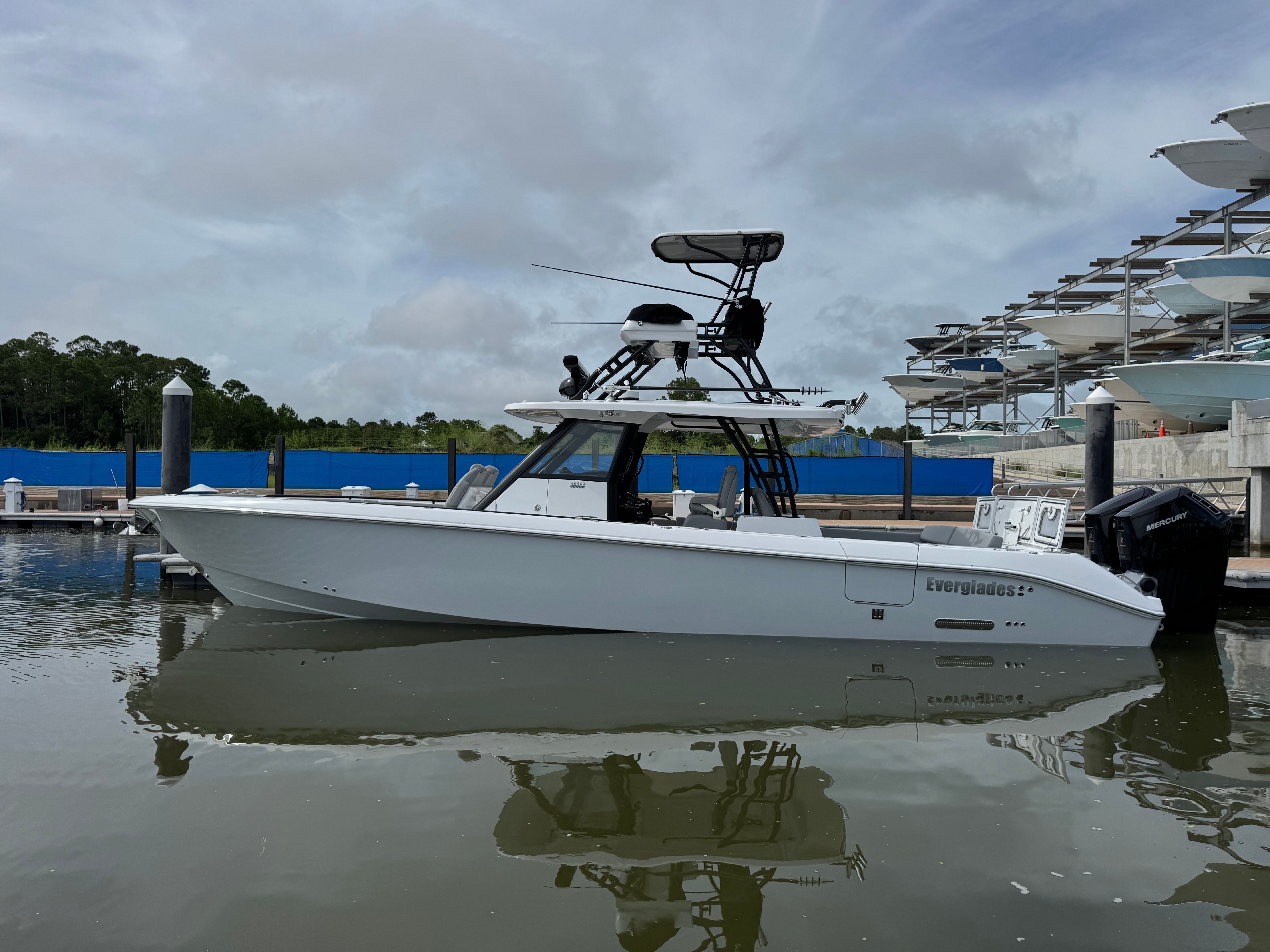 Everglades 395 Center Console