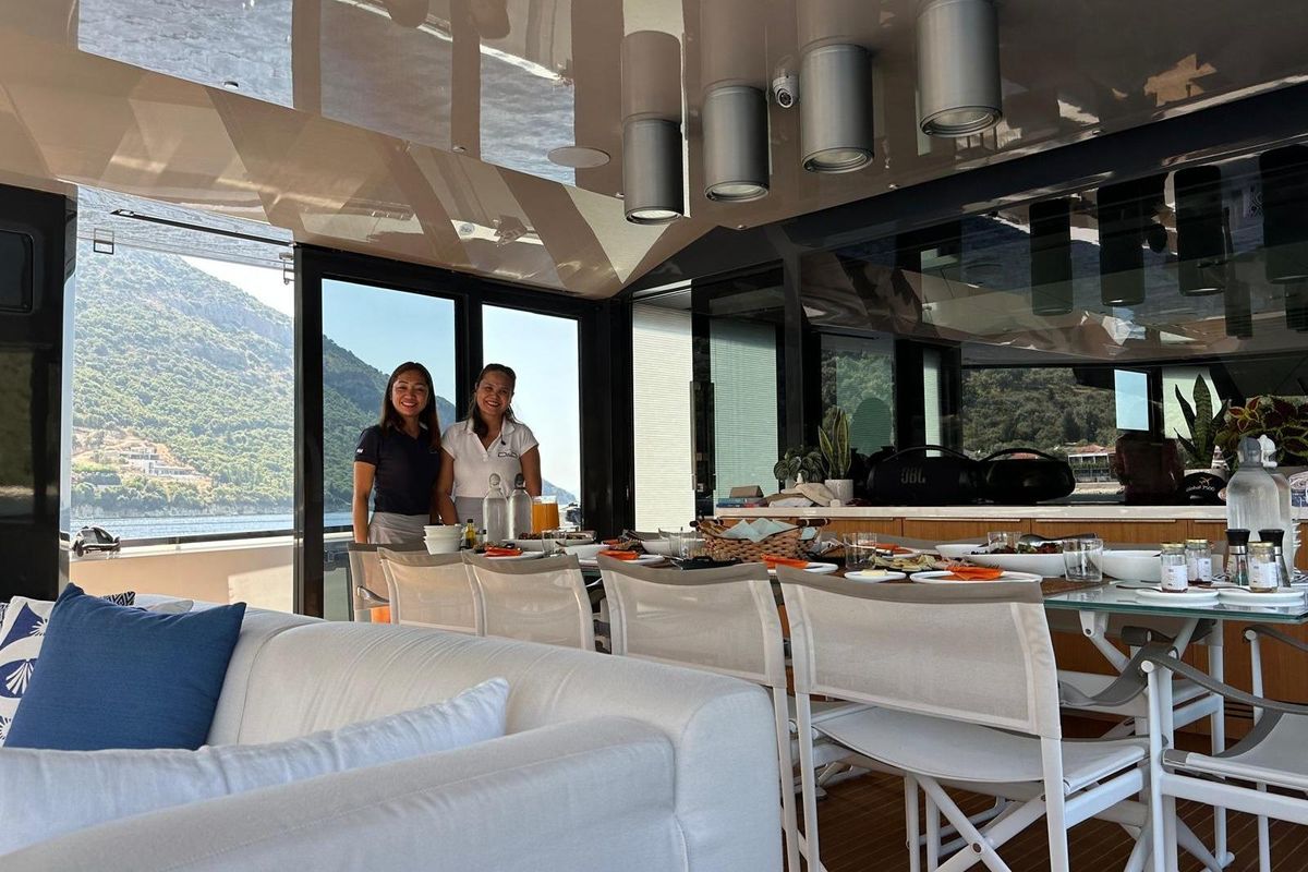 2018 Arcadia Yachts 85 