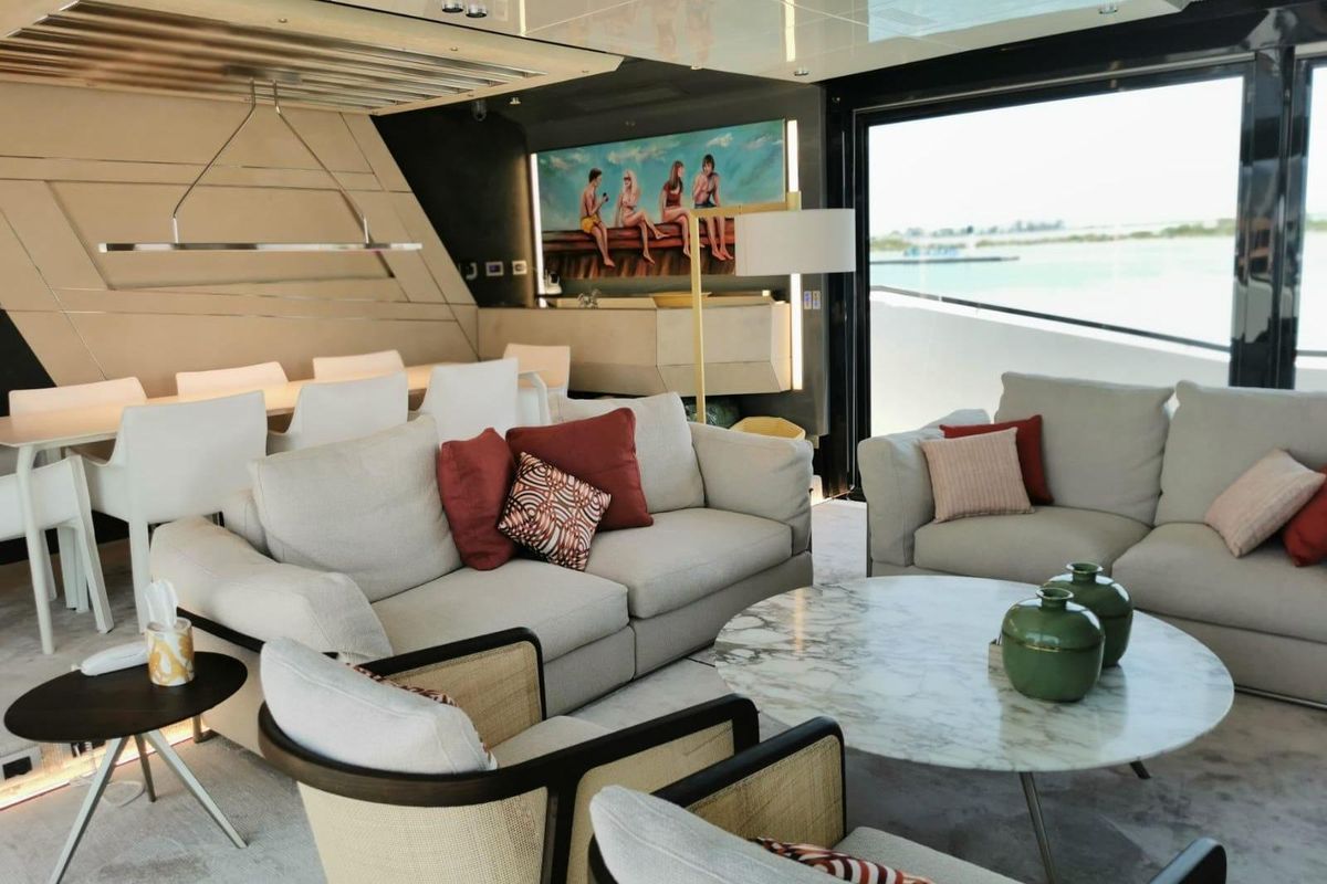 2018 Arcadia Yachts 85 