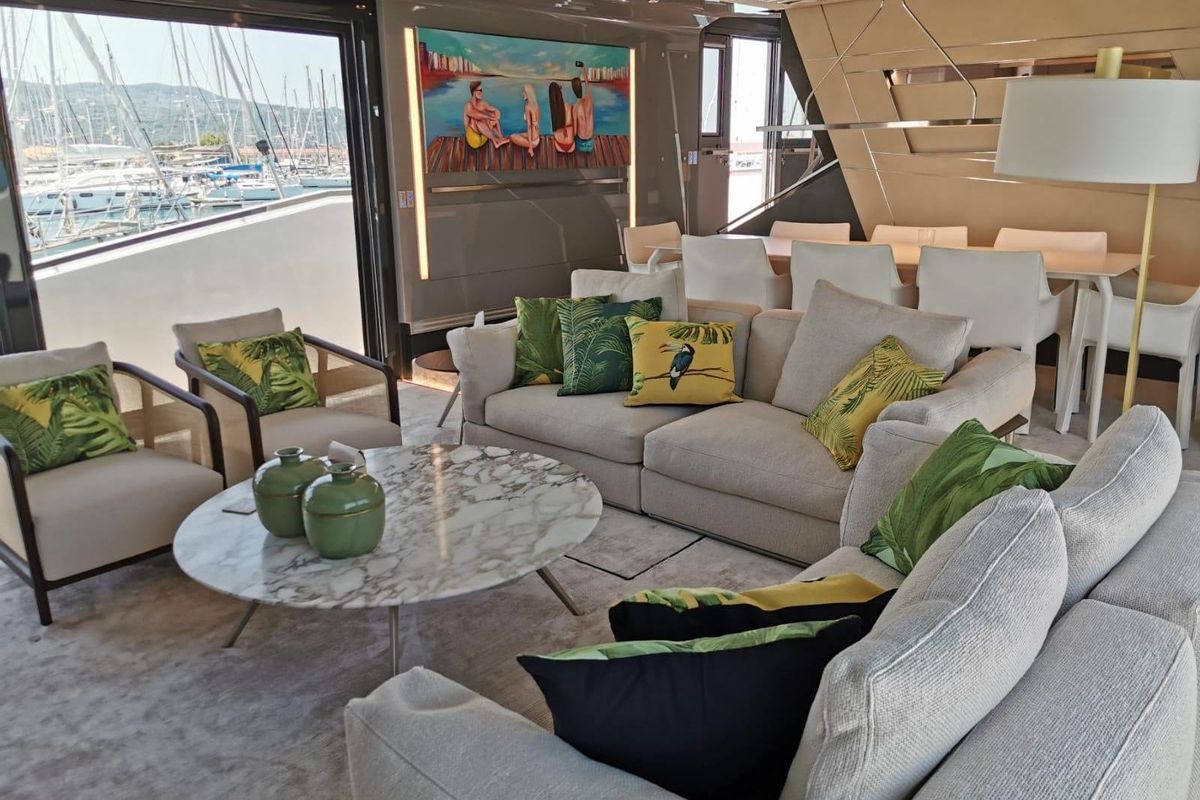 2018 Arcadia Yachts 85 