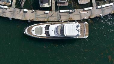 2011 Azimut 70