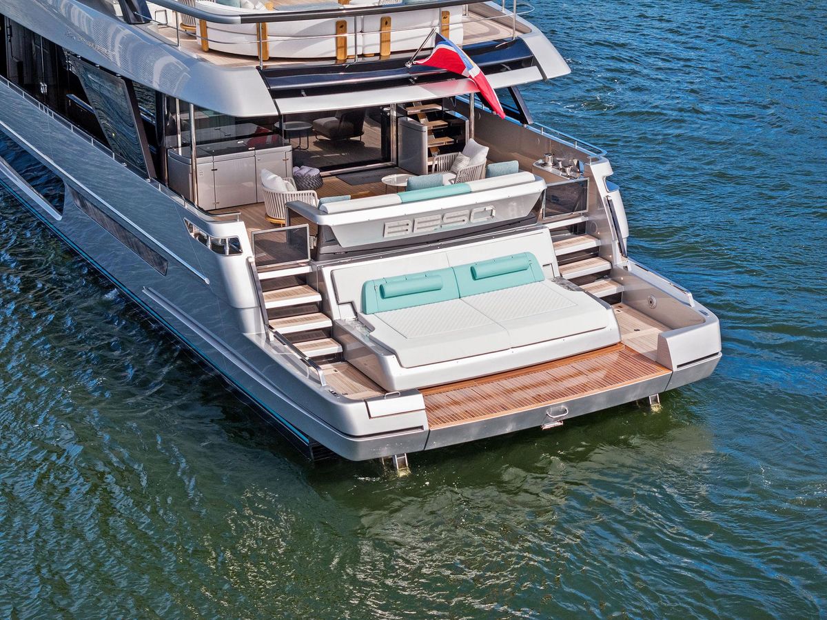 2024 Riva 102 