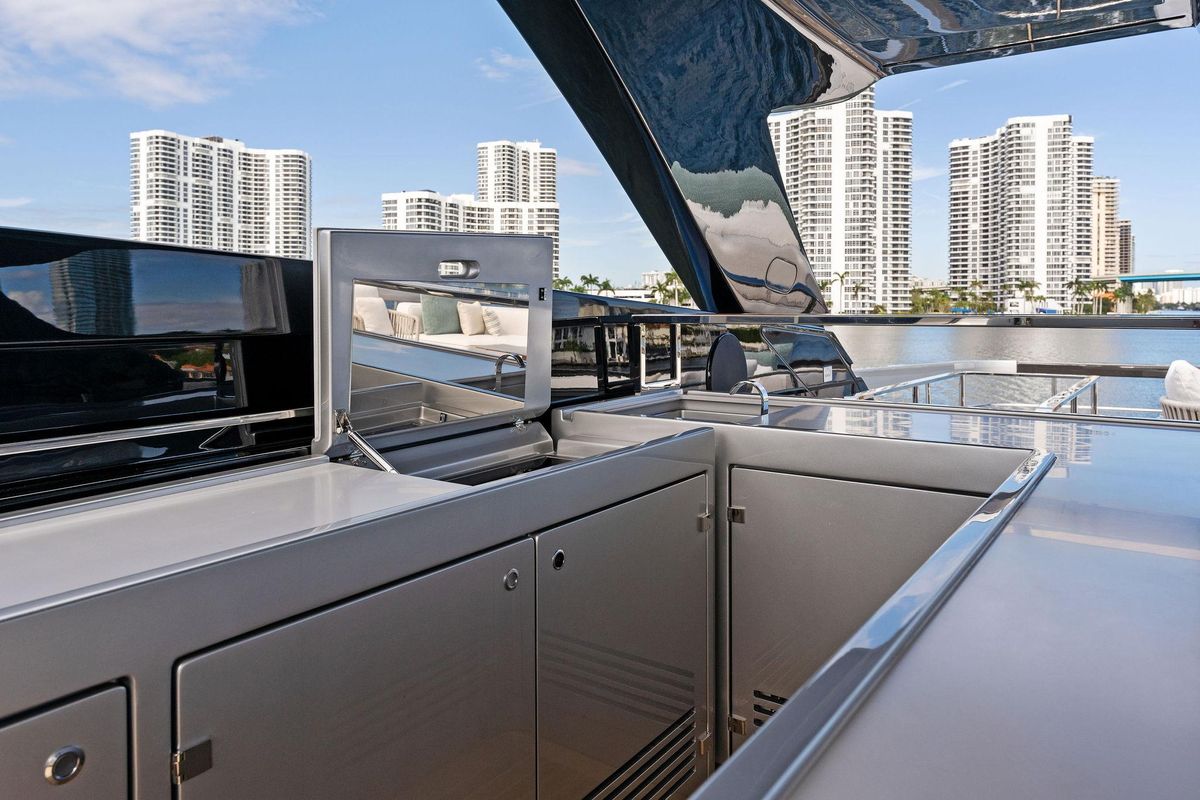 2024 Riva 102 