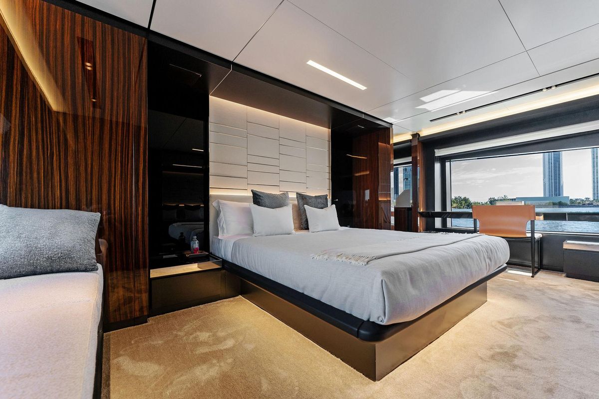 2024 Riva 102 