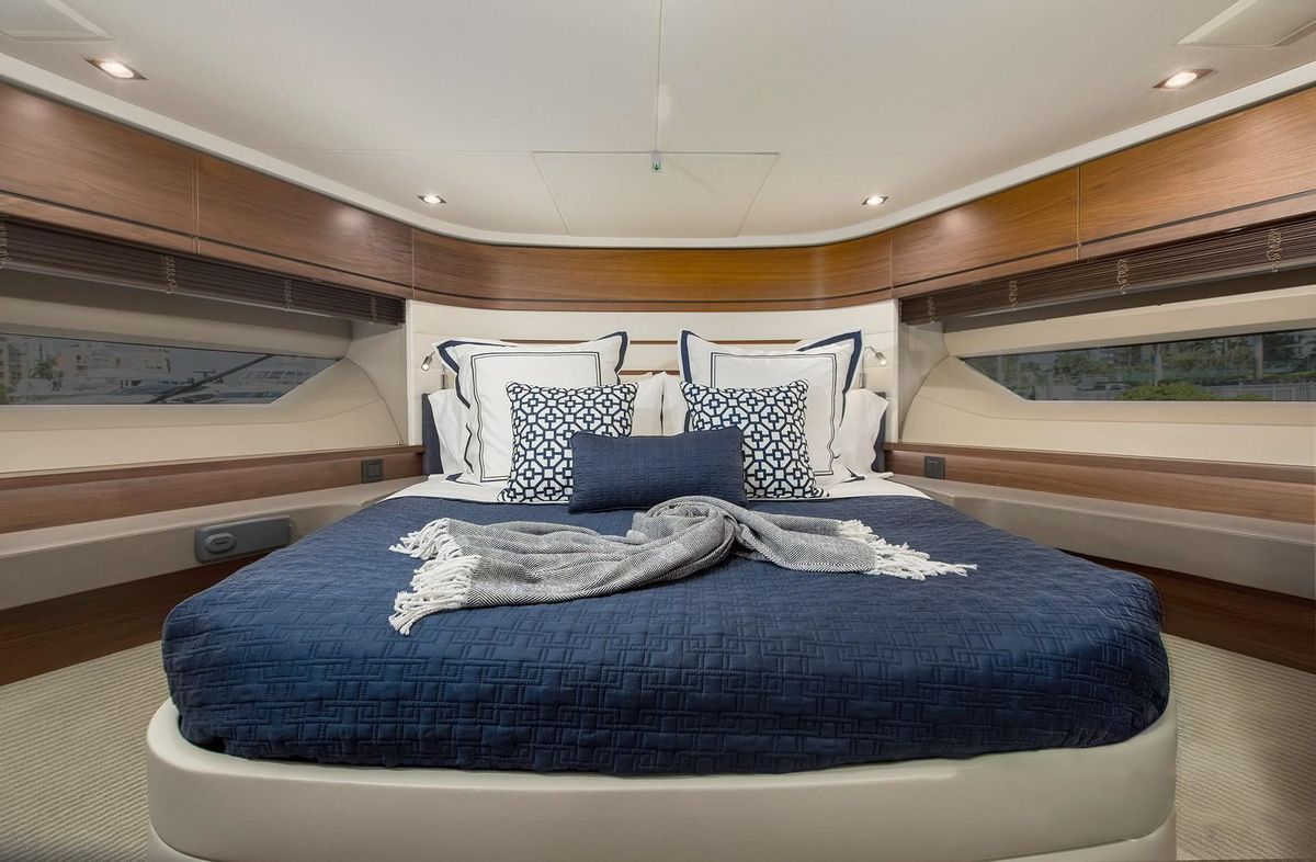 2015 Princess 68 
