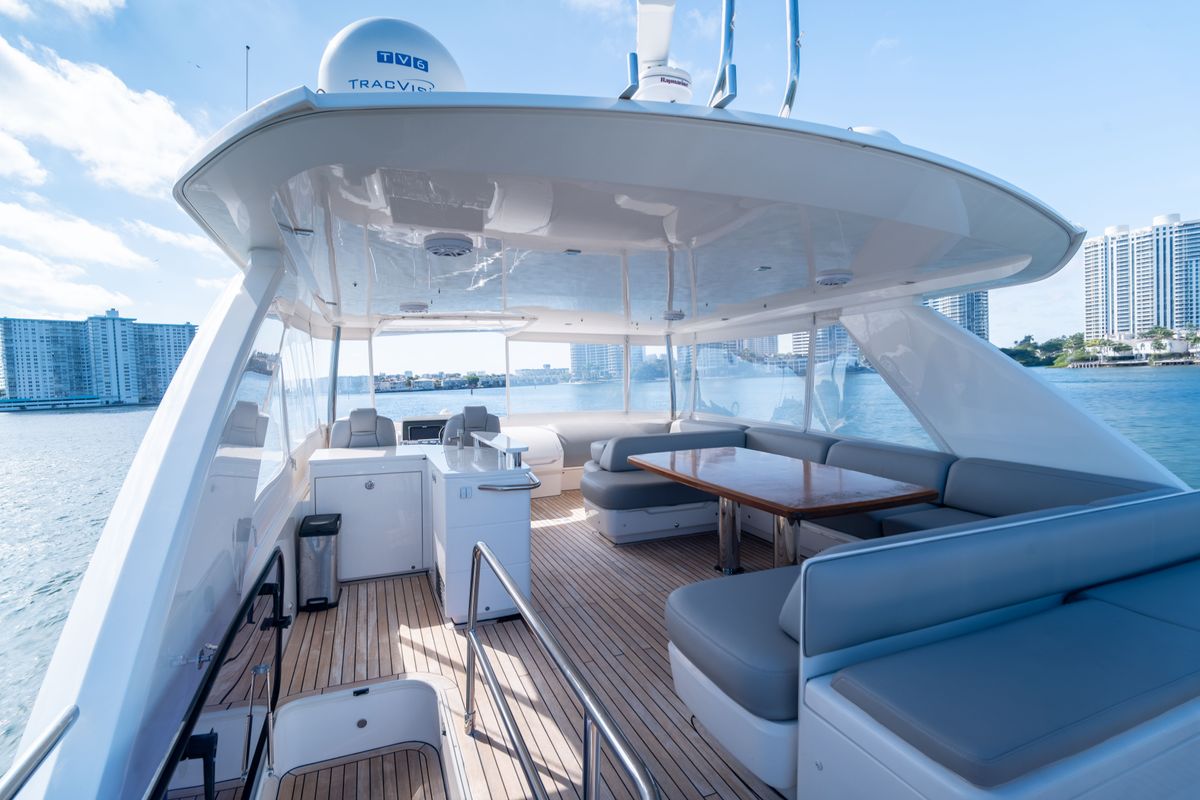 2015 Princess 68 