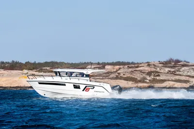 2024 Finnmaster pilot 8 met 2x200pk Yamaha