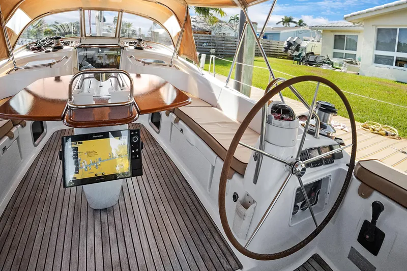 Atlantica Yacht Photos Pics 