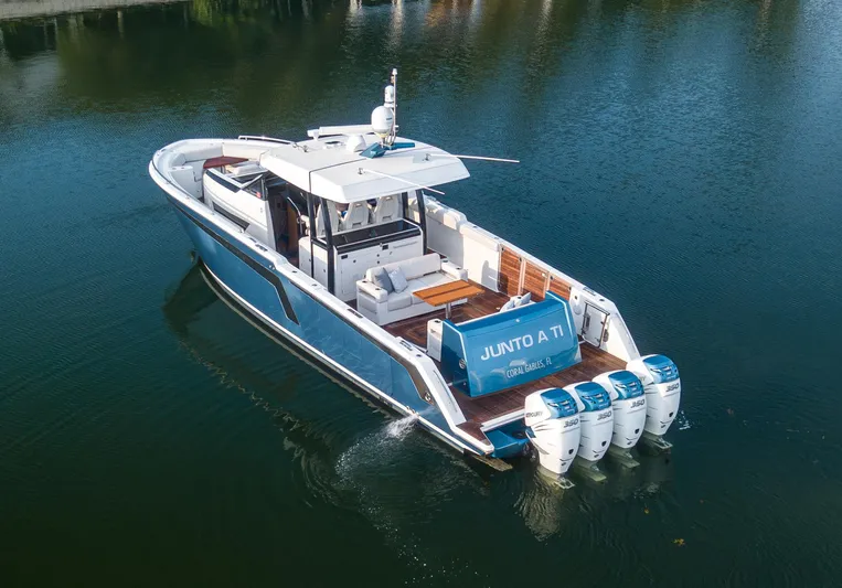 Low Hours Yacht Photos Pics 